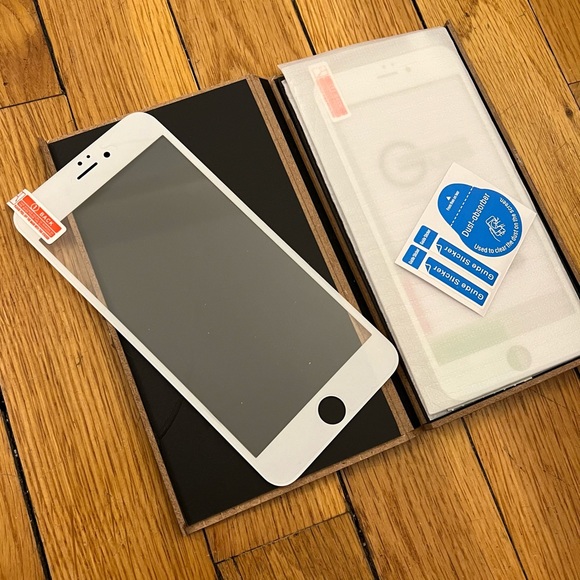 3 iPhone 6Plus Cases, 3 Screen Protectors, Camera Covers - Picture 4 of 5